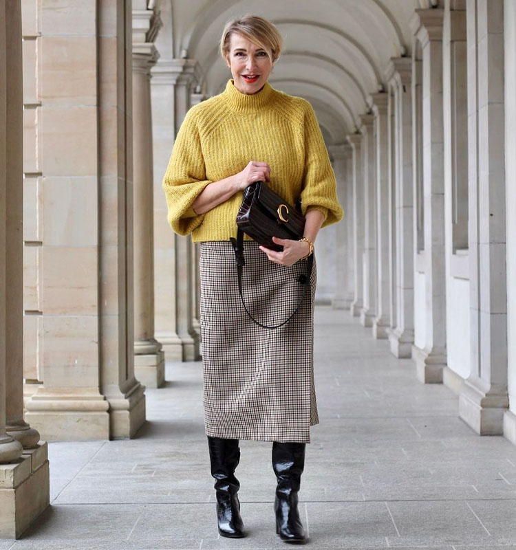 Skirt with Tights Winter Fashion Stay Warm and Still Look Awesome
