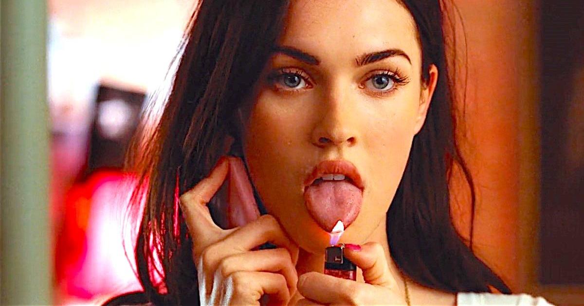 Sexy Horror Movie Guide Scary Films with Hot Scenes You Like
