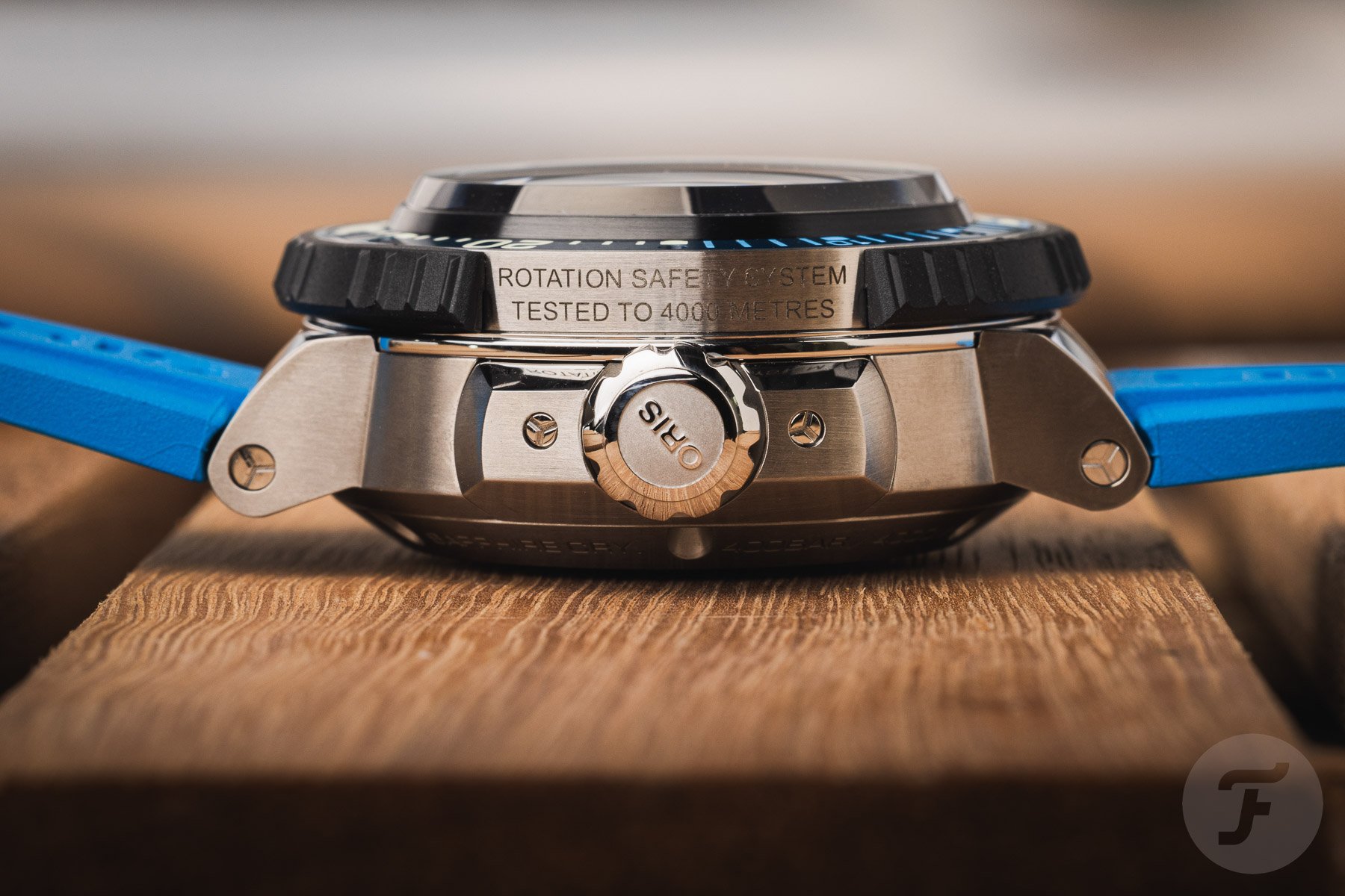 Why choose Oris Aquis Pro 4000m? Best reasons for professional divers.
