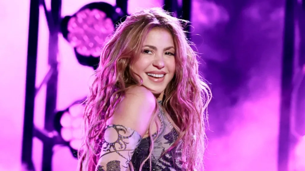 Shakira Outfits Review: Her Most Amazing Fashion Moments Captured